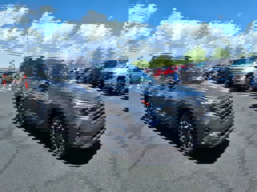 New 2025 Subaru Forester Limited w/ Popular Package