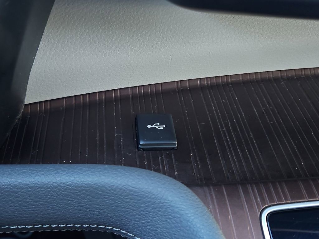 Used 2024 Toyota Sienna LE image 15