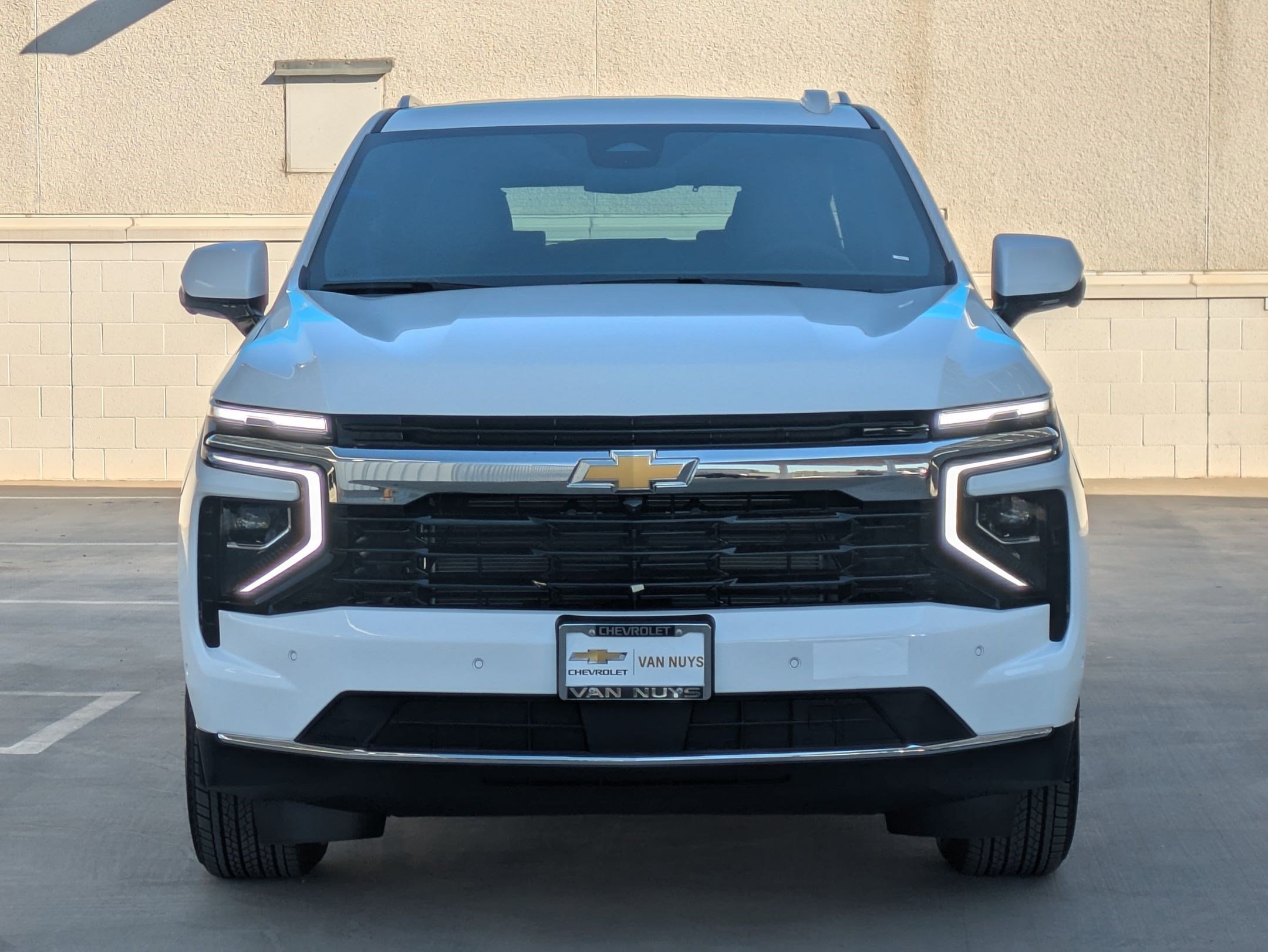 New 2026 Chevrolet Suburban LS image 2
