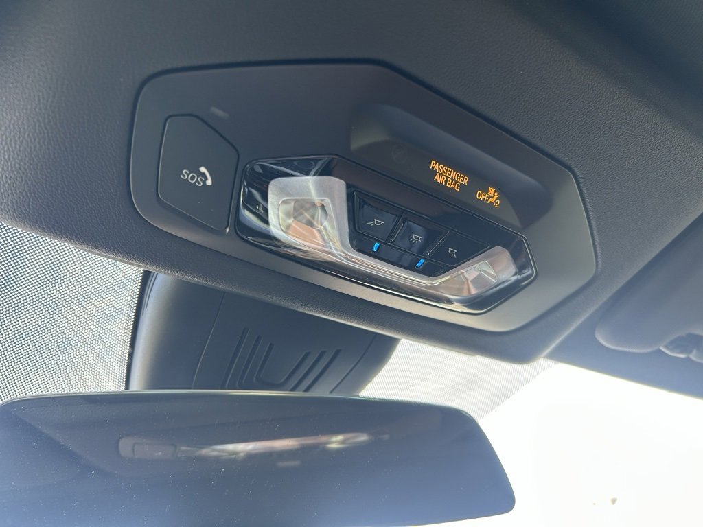 Used 2024 BMW 440i xDrive Convertible w/ Premium Package image 25