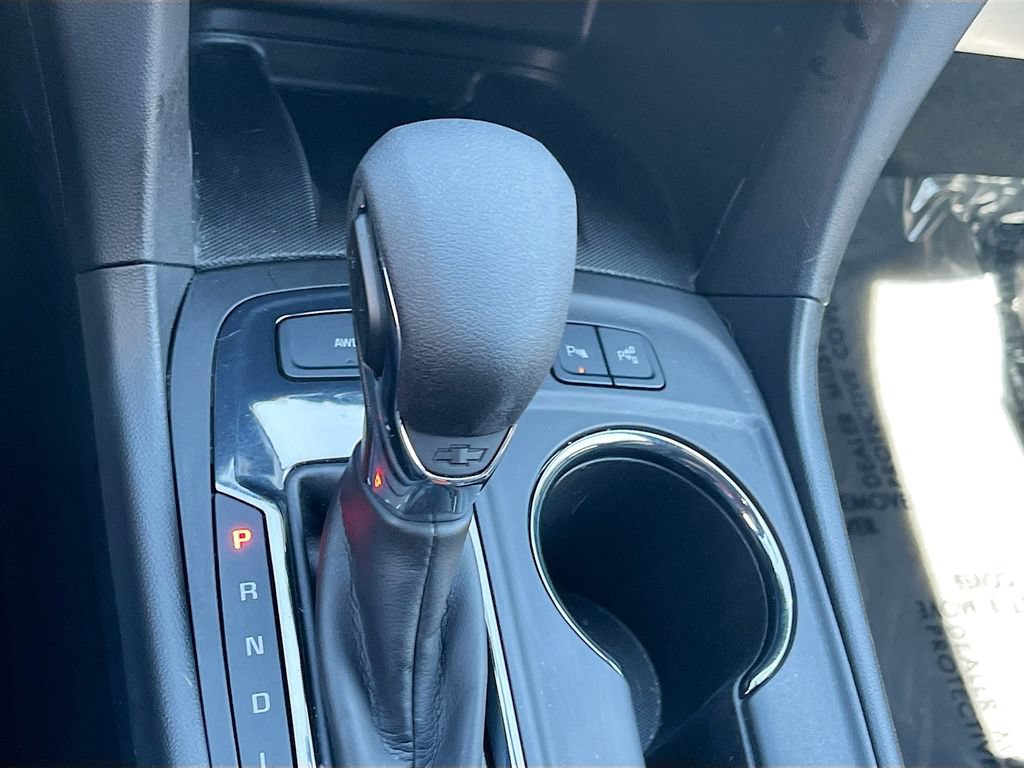 Used 2024 Chevrolet Equinox Premier AWD/4WD image 17