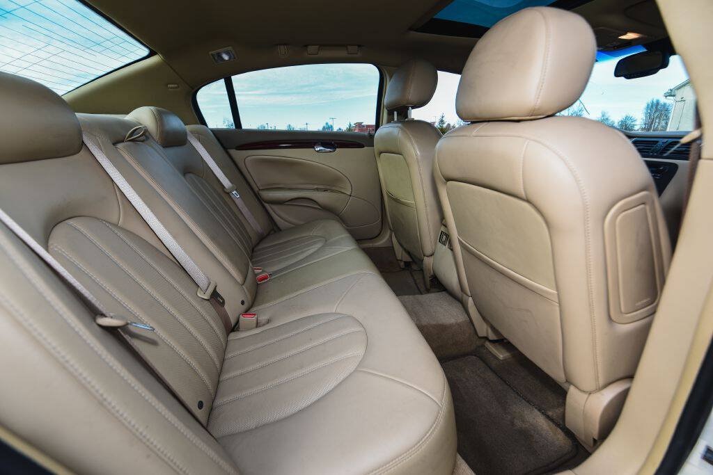 Used 2006 Buick Lucerne CXL w/ Luxury Package FWD image 11