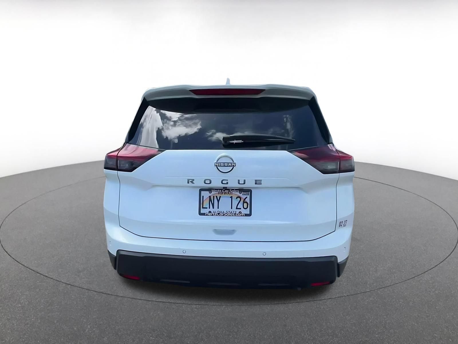 Used 2025 Nissan Rogue SV FWD image 10