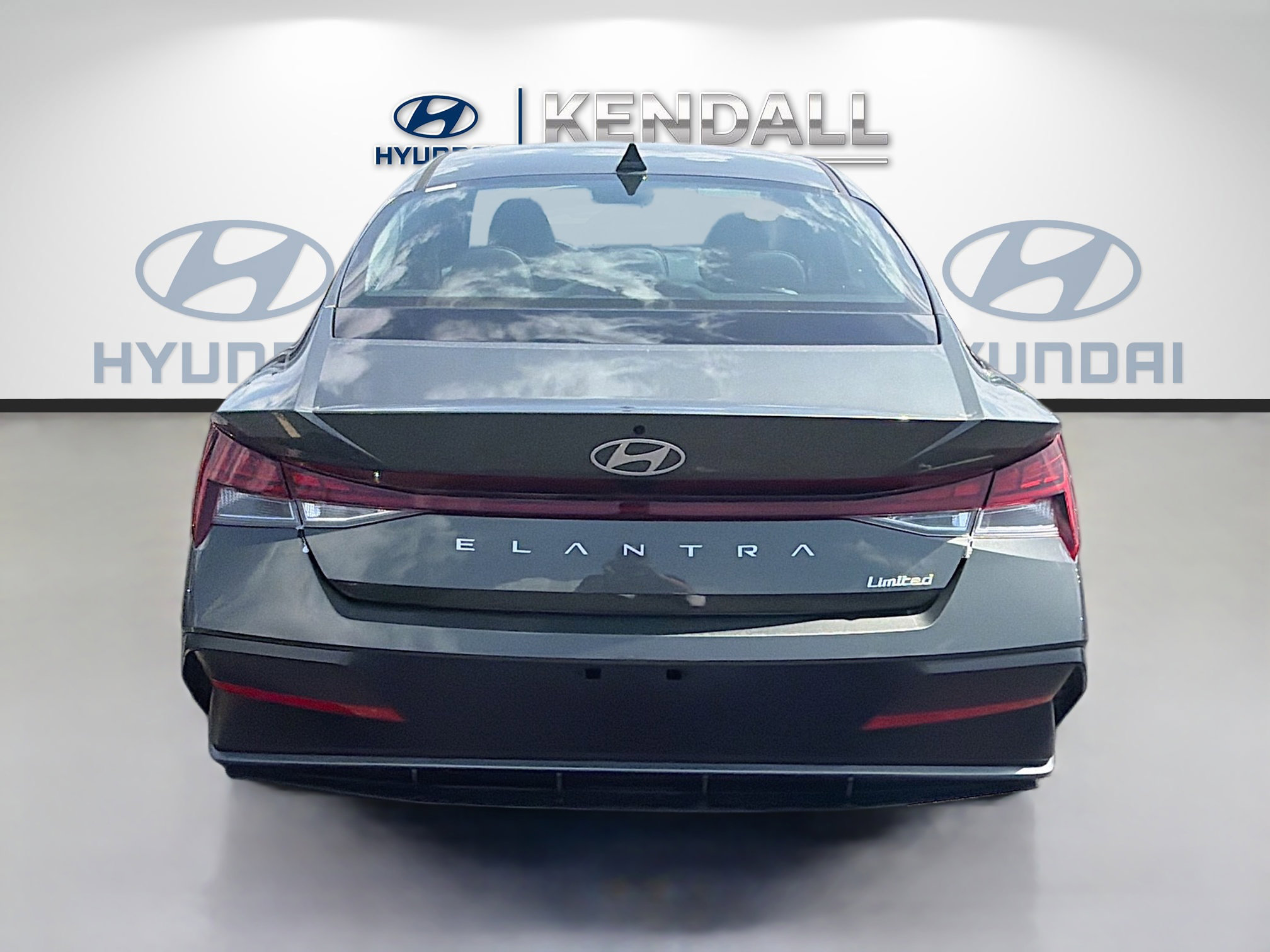 New 2026 Hyundai Elantra Limited FWD image 5