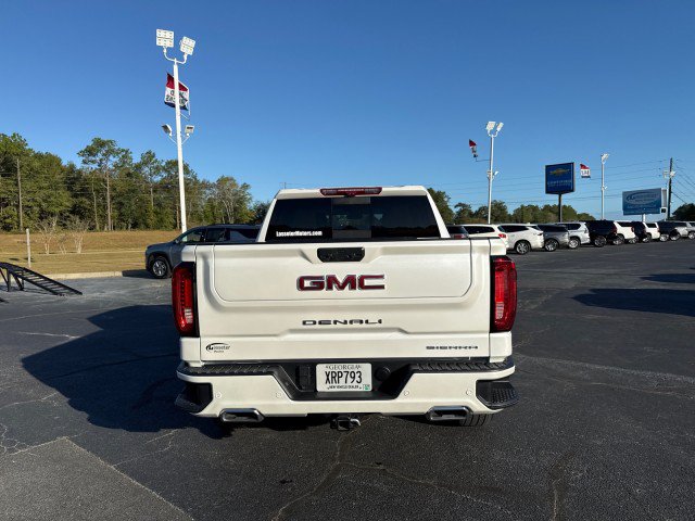 Used 2024 GMC Sierra 1500 Denali w/ Technology Package AWD/4WD image 4