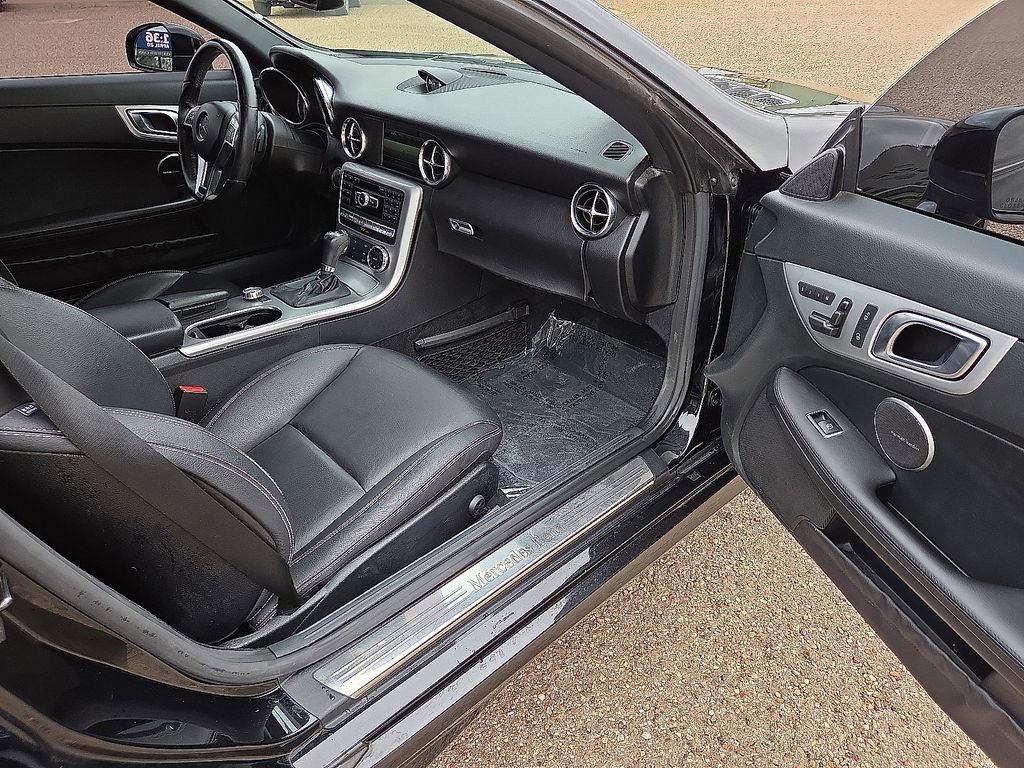 Used 2014 Mercedes-Benz SLK 250 image 12