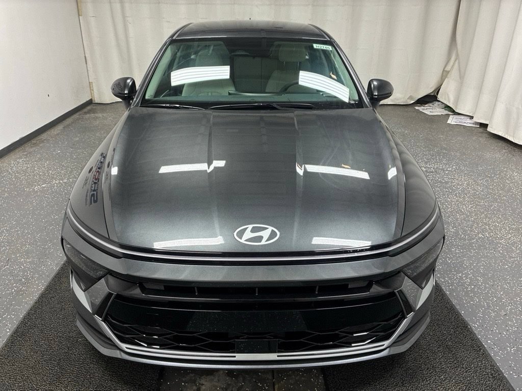 New 2026 Hyundai Sonata Blue FWD image 2