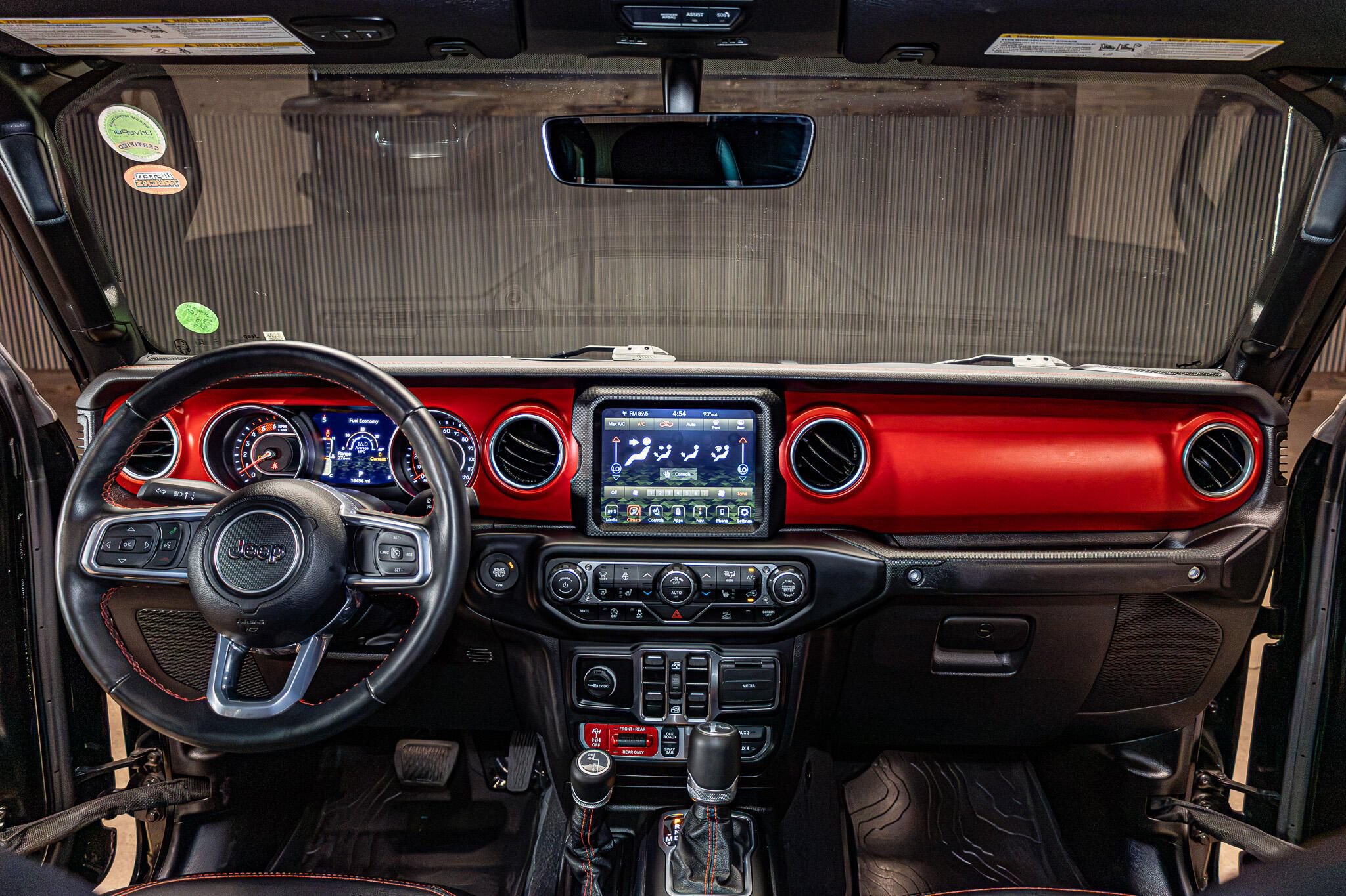 Used 2022 Jeep Gladiator Rubicon w/ LED Lighting Group AWD/4WD image 13