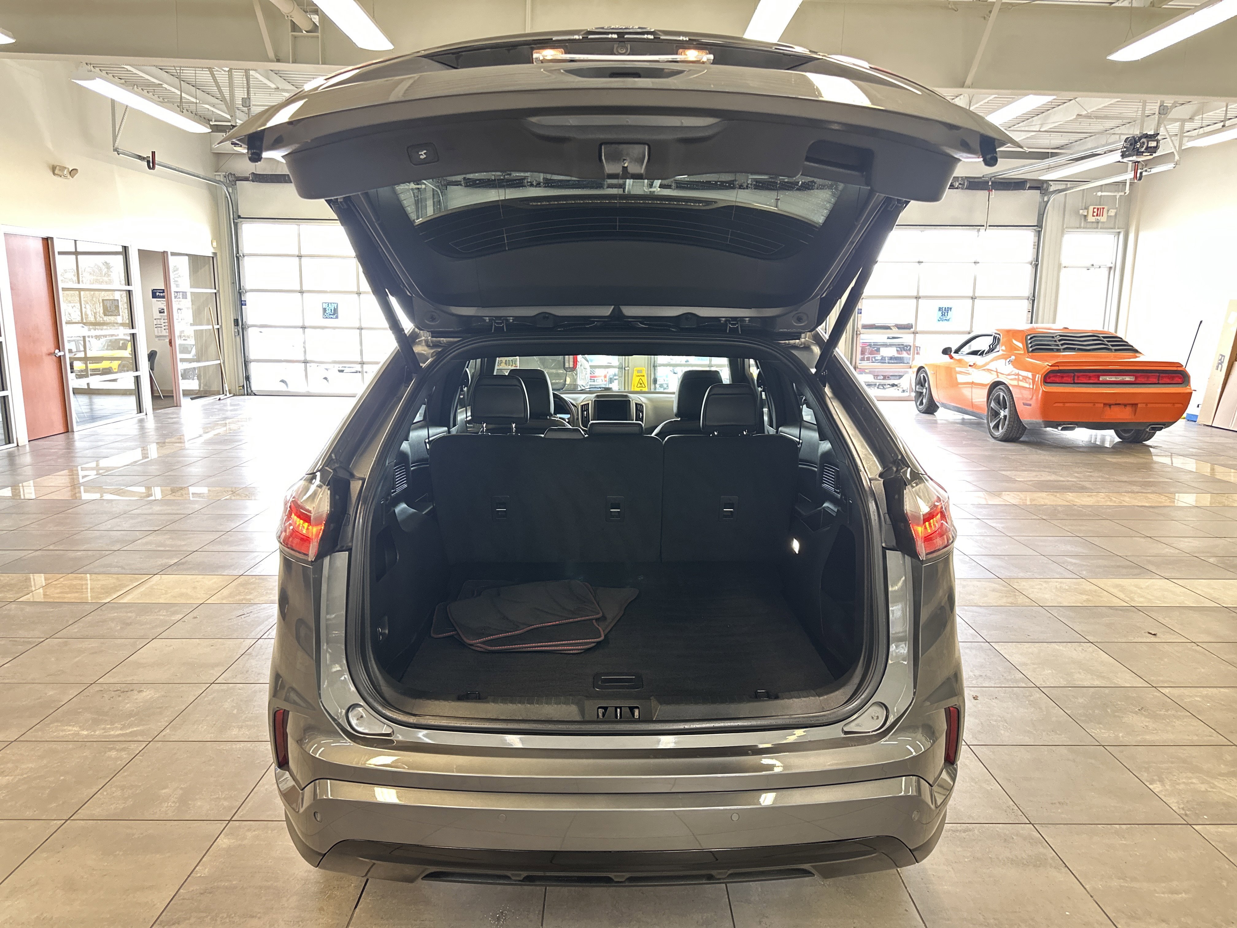 Used 2024 Ford Edge ST-Line image 28