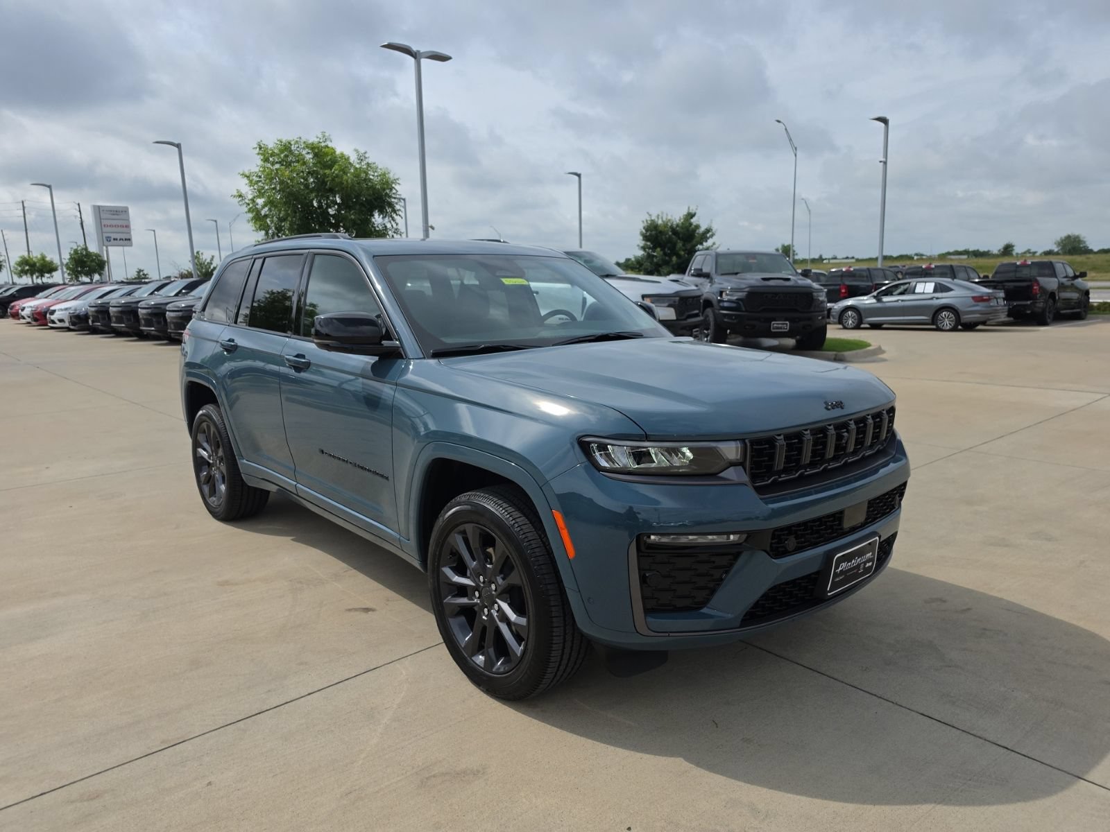 New 2026 Jeep Grand Cherokee Limited AWD/4WD image 7