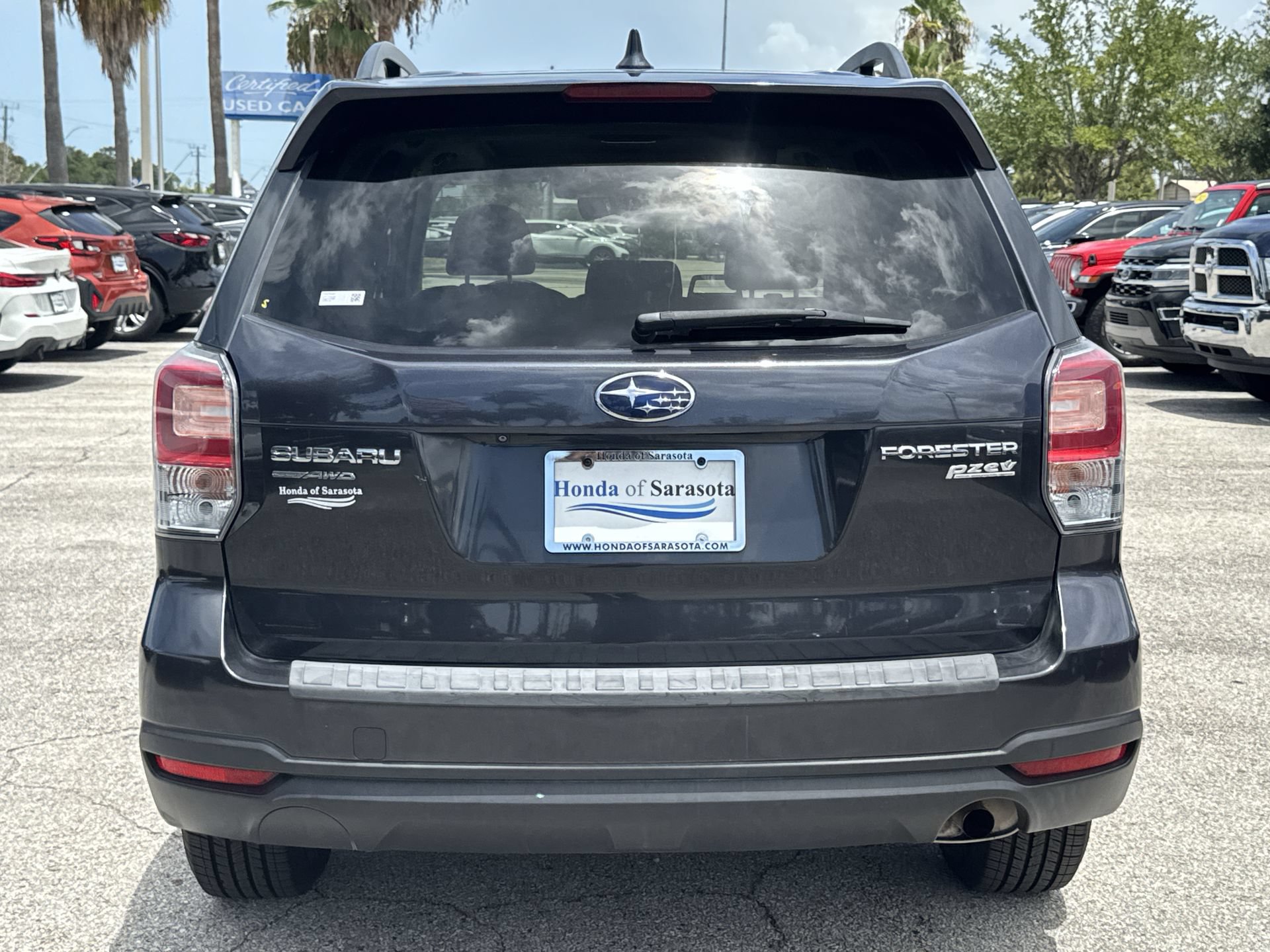 Used 2017 Subaru Forester 2.5i Premium AWD/4WD image 6