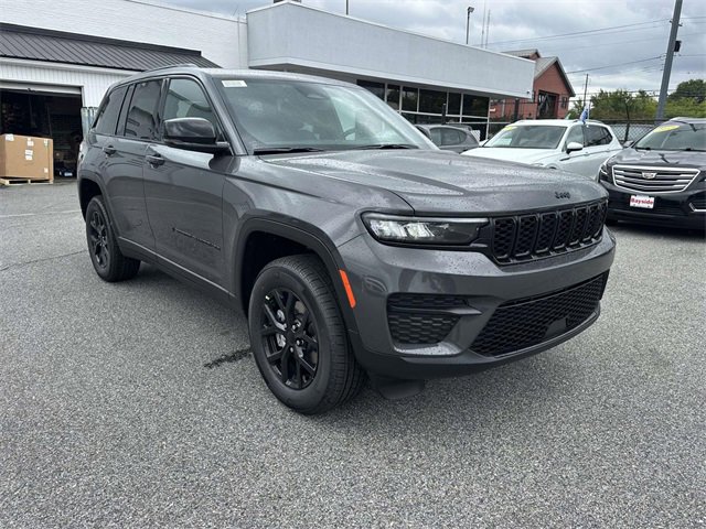 New 2025 Jeep Grand Cherokee Altitude video 2