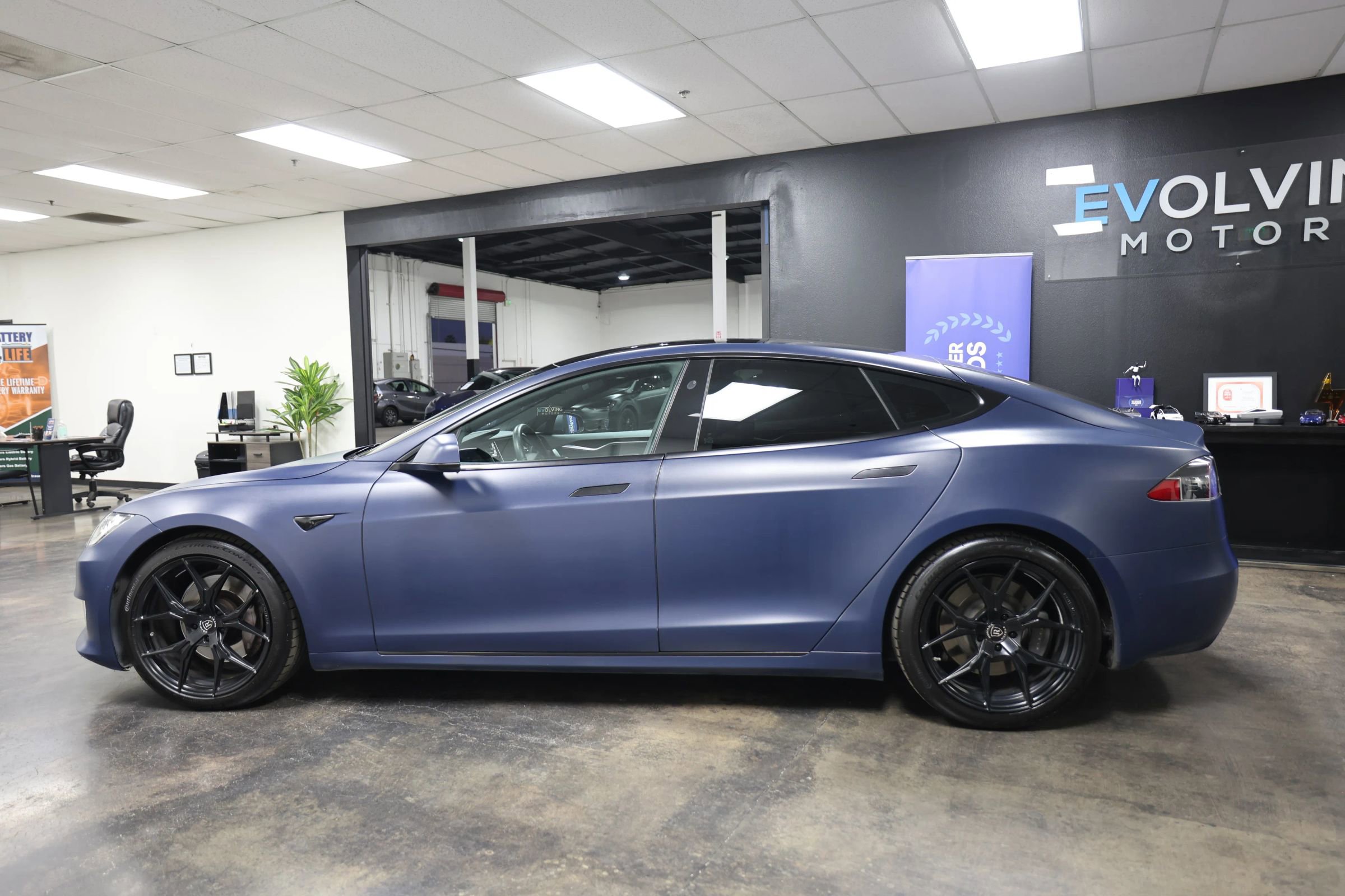 Used 2017 Tesla Model S 90D image 10