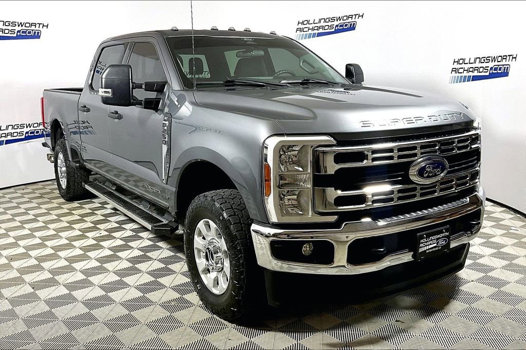 Used 2024 Ford F250 XLT w/ FX4 Off-Road Package image 3
