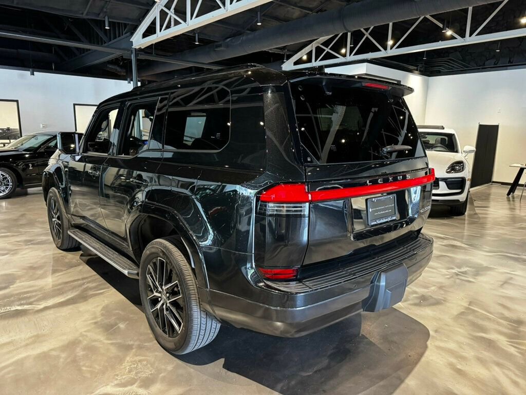 Used 2024 Lexus GX 550 w/ Cold Area Package AWD/4WD image 3
