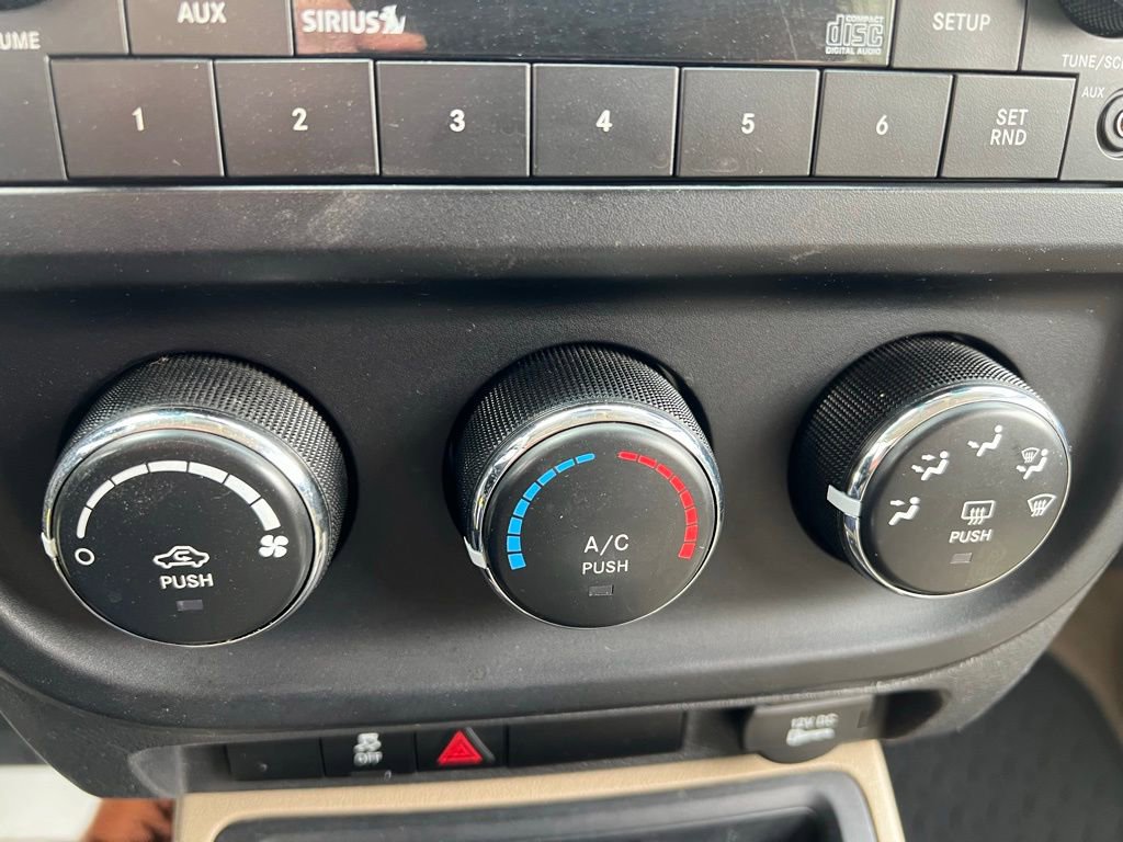 Used 2017 Jeep Compass Sport w/ Power Value Group image 28