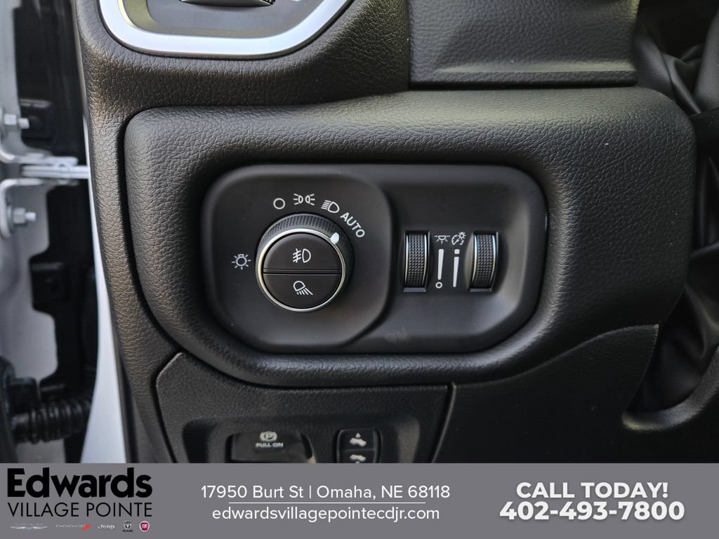 New 2026 RAM 1500 Big Horn AWD/4WD image 11