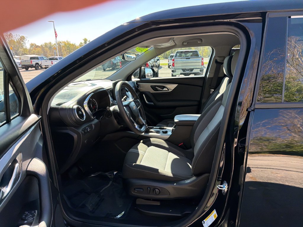 Used 2024 Chevrolet Blazer LT w/ Convenience Package FWD image 15