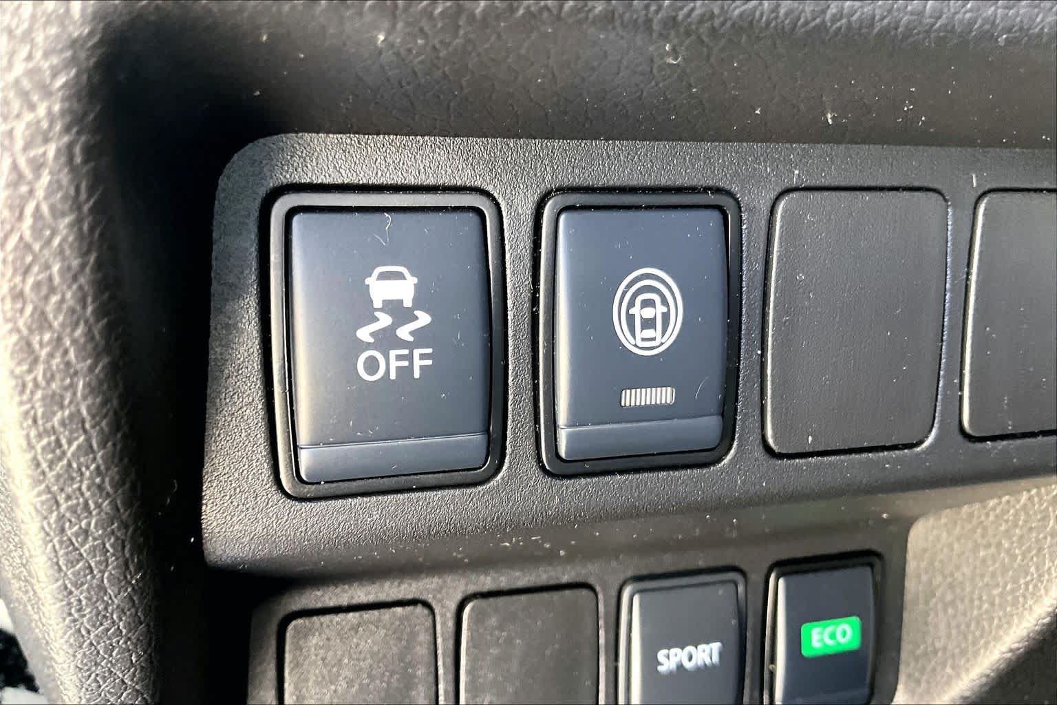 Used 2020 Nissan Rogue Sport S FWD image 28