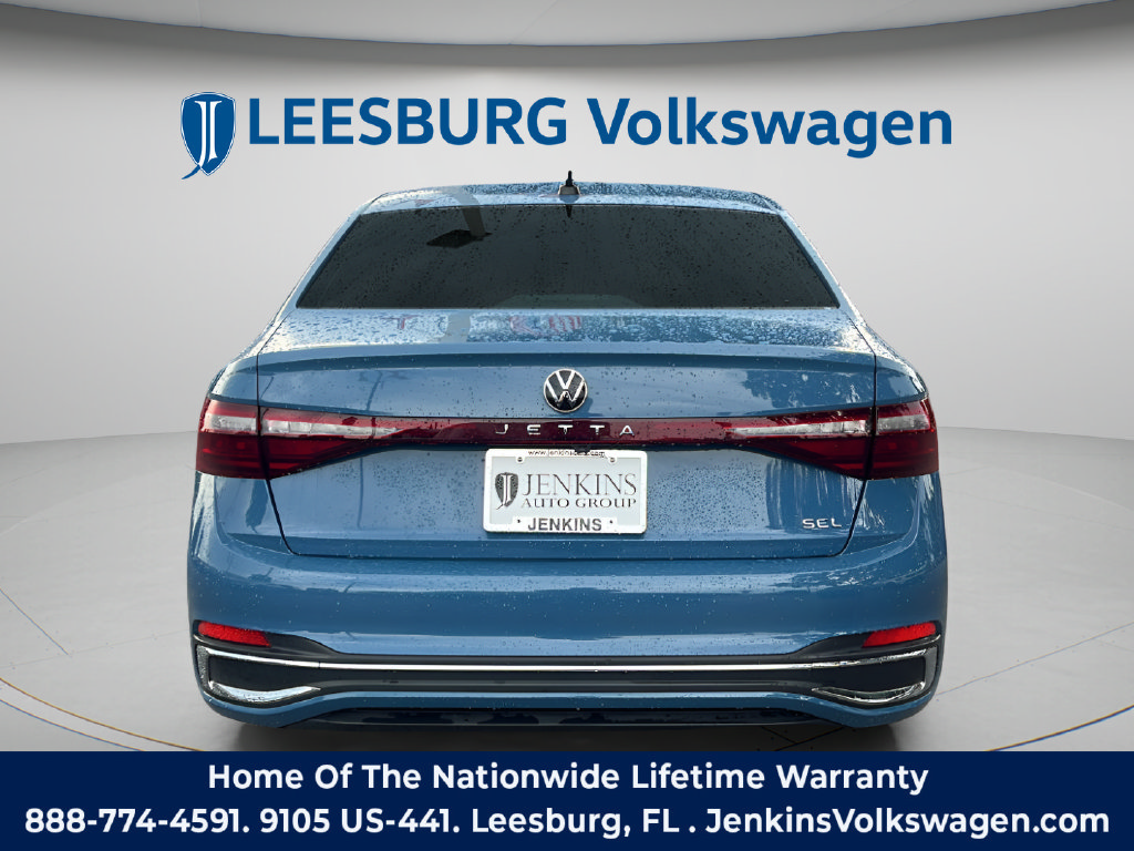 Used 2025 Volkswagen Jetta SEL FWD image 5