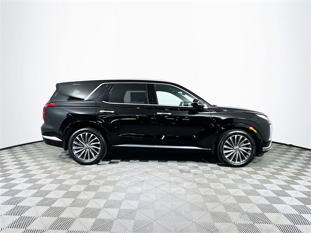 Used 2023 Hyundai Palisade Calligraphy w/ Cargo Package image 9