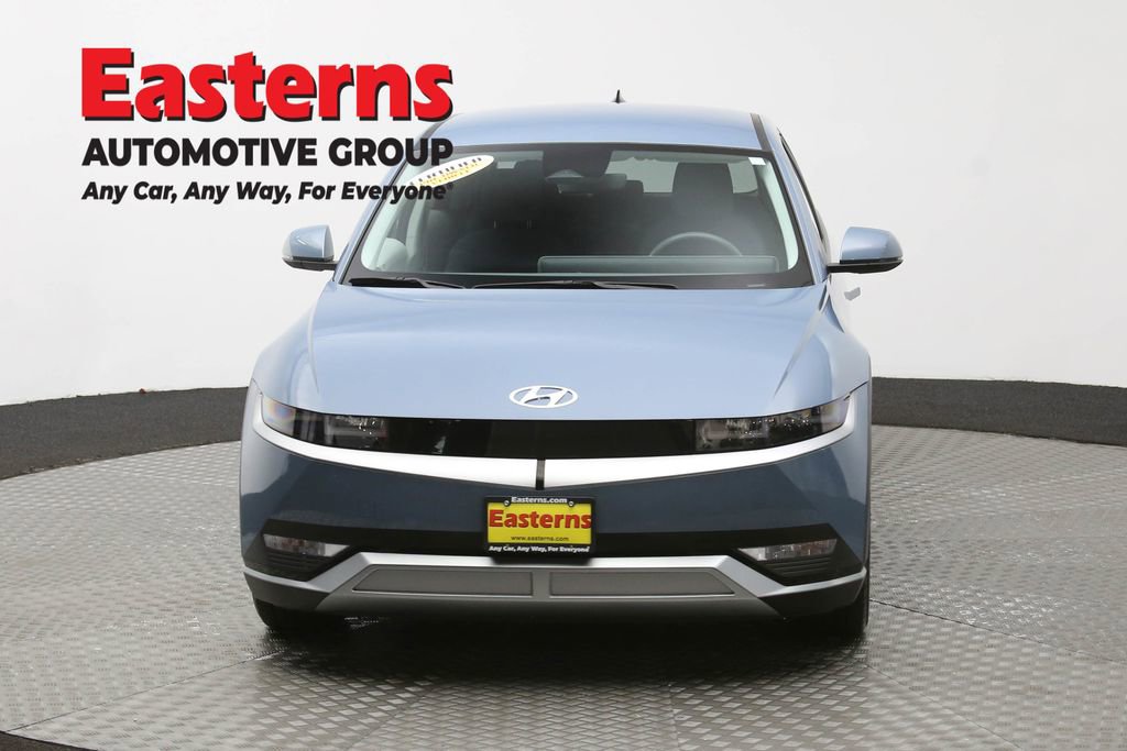 Used 2023 Hyundai Ioniq 5 SE image 2