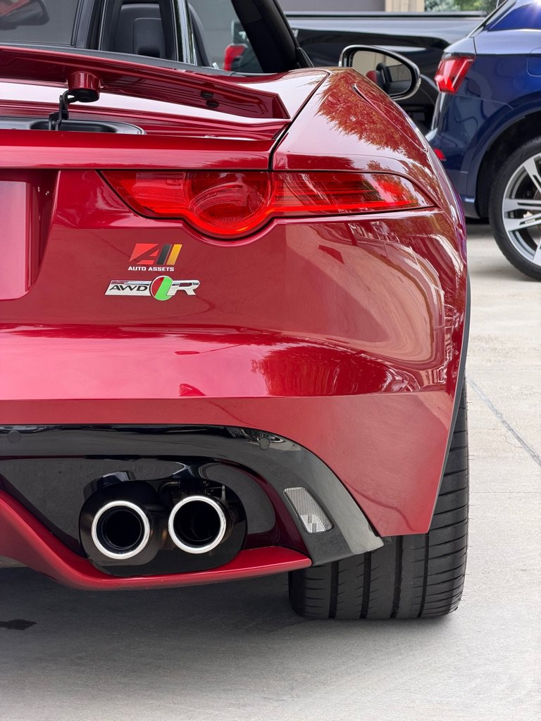 Used 2016 Jaguar F-TYPE R AWD/4WD image 15
