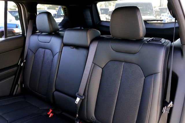 New 2026 Jeep Cherokee Overland AWD/4WD image 19