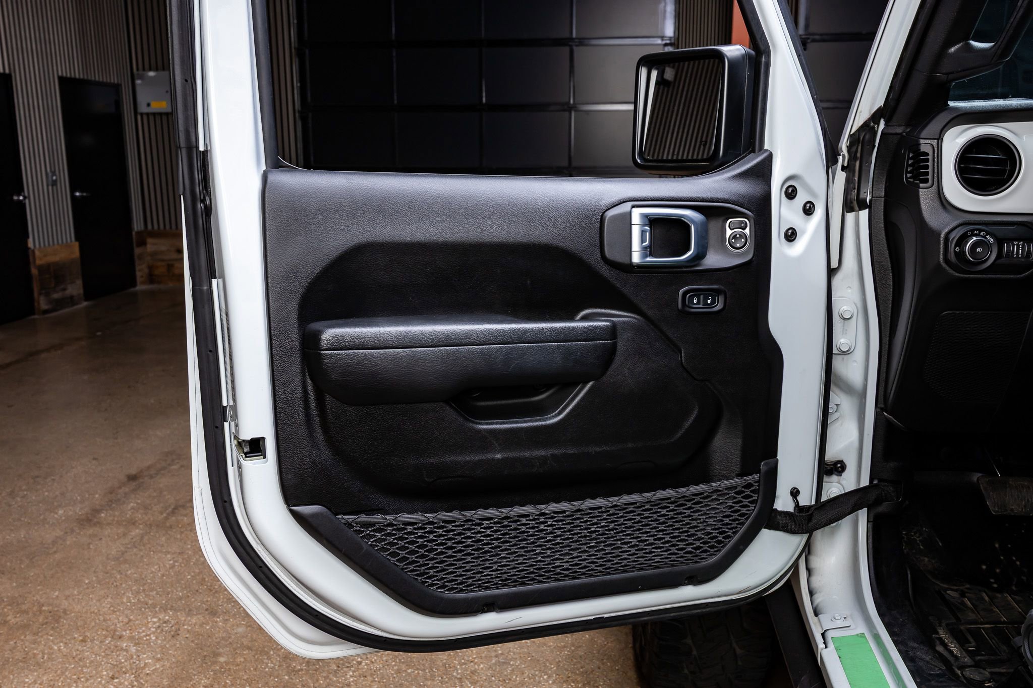 Used 2021 Jeep Wrangler Unlimited Sport image 35