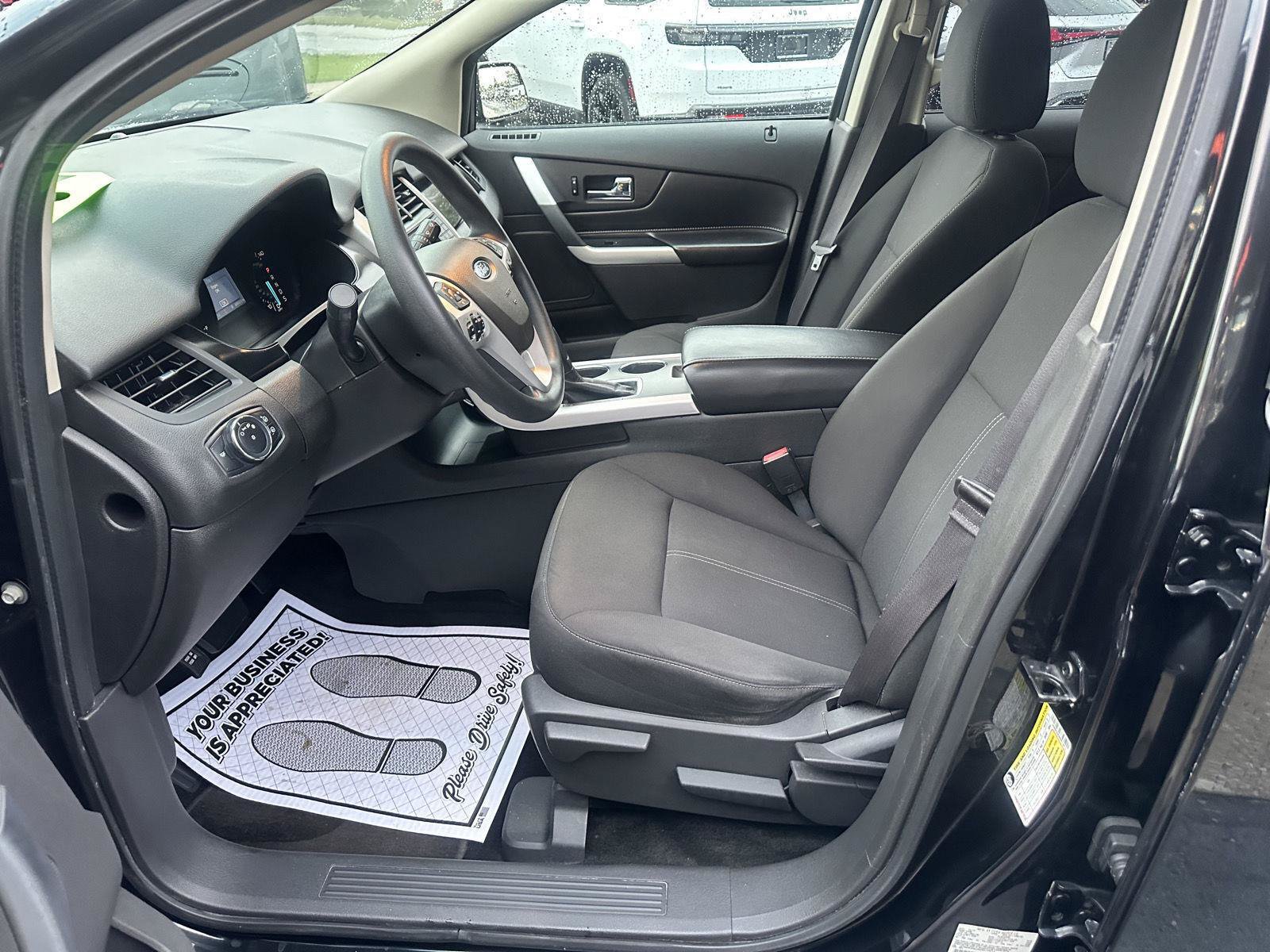 Used 2013 Ford Edge SE FWD image 16