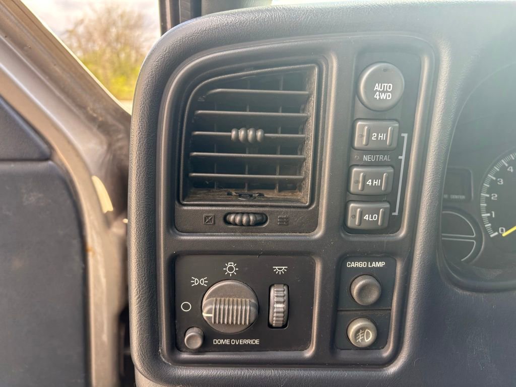 Used 2000 GMC Sierra 1500 SLE w/ Convenience Plus Group image 5