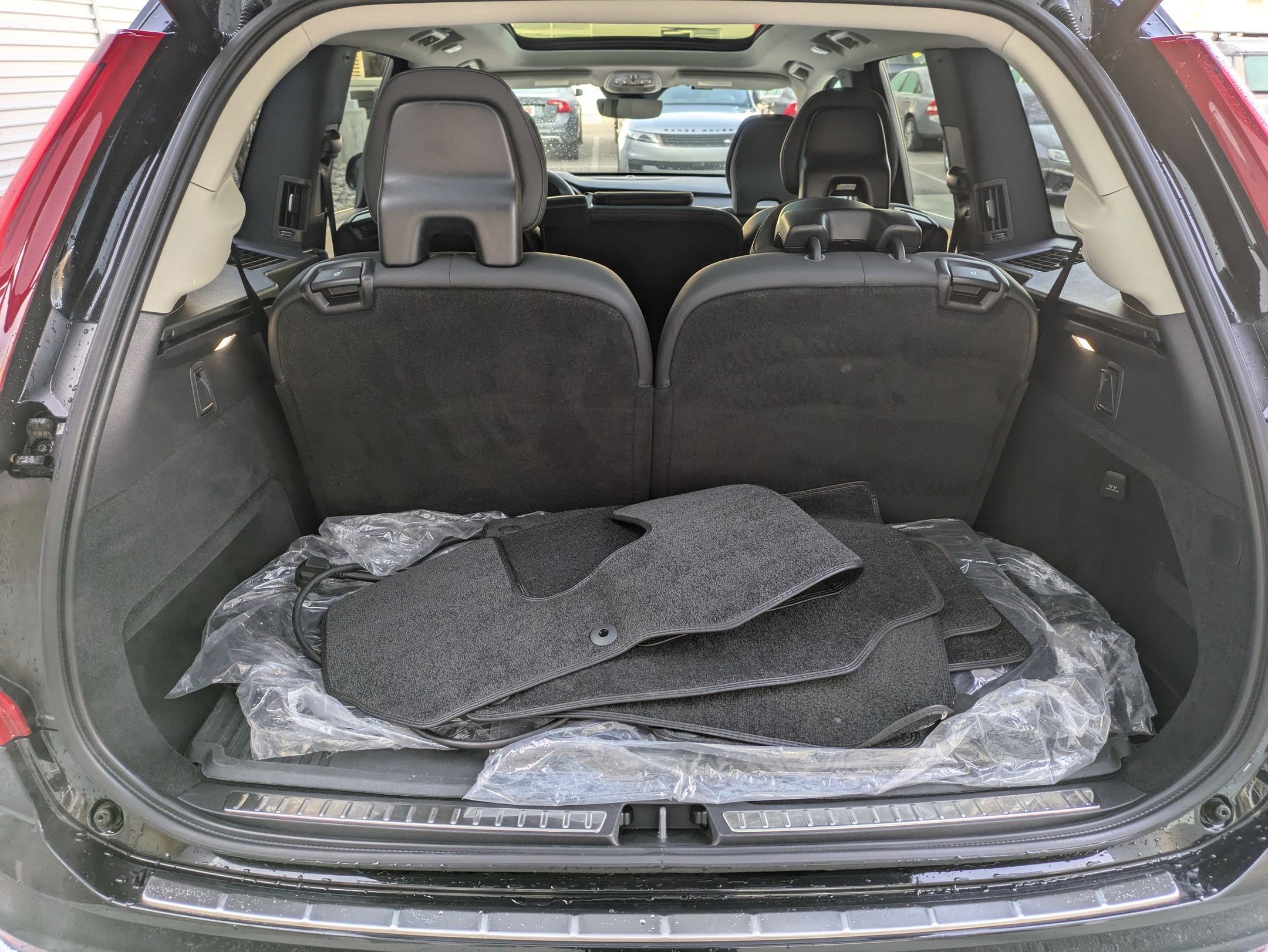 Certified 2023 Volvo XC90 T8 Plus w/ Protection Package Premier image 31