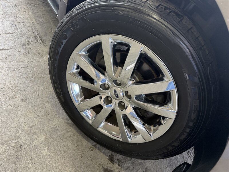Used 2013 Ford Edge Limited FWD image 10