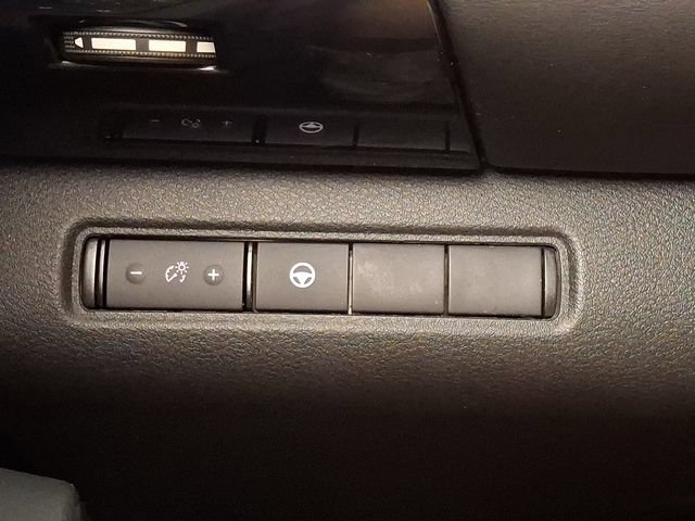 Used 2023 Nissan Pathfinder SV w/ Black Appearance Package AWD/4WD image 24