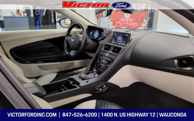 Used 2019 Aston Martin DB11 Volante image 11