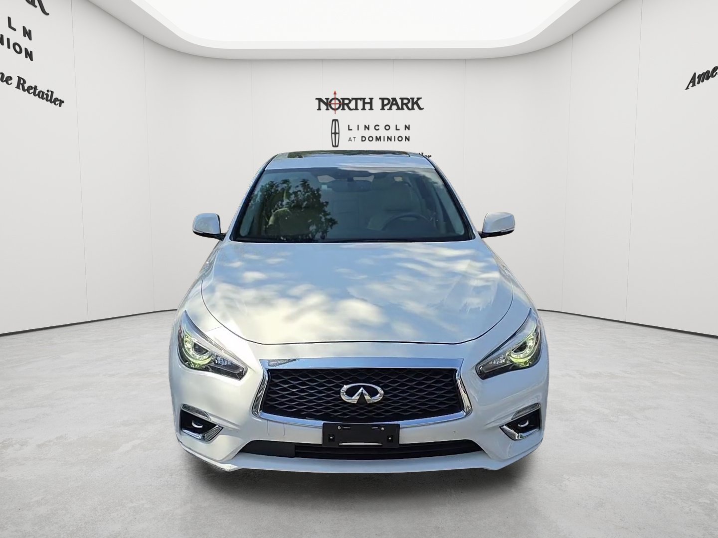 Used 2019 INFINITI Q50 Luxe w/ Essential Package (3.0T Luxe) RWD image 8