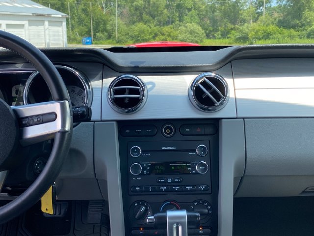 Used 2008 Ford Mustang GT Premium RWD image 26