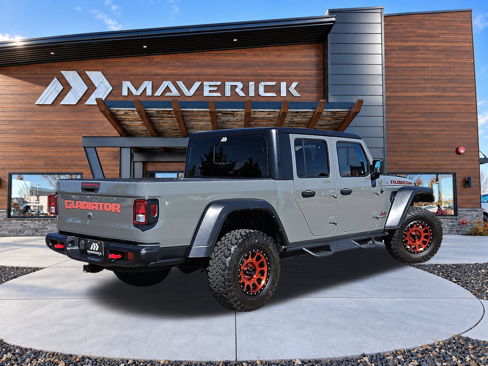 Used 2023 Jeep Gladiator Rubicon w/ Cold Weather Group AWD/4WD image 7