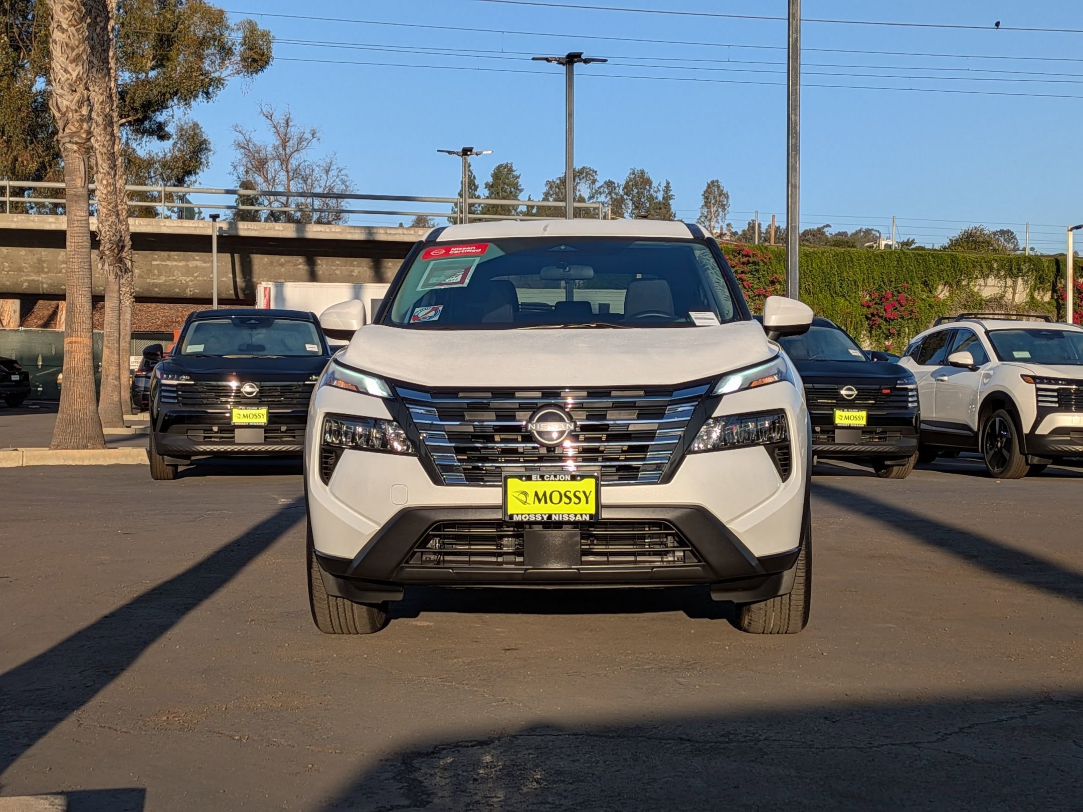 Certified 2024 Nissan Rogue SV image 3