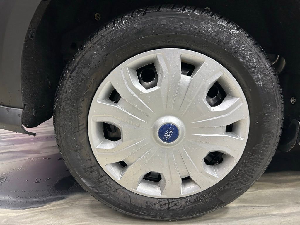 Used 2022 Ford Transit Connect XL image 16