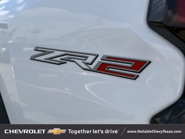 Used 2024 Chevrolet Colorado ZR2 w/ ZR2 Convenience Package III AWD/4WD image 11