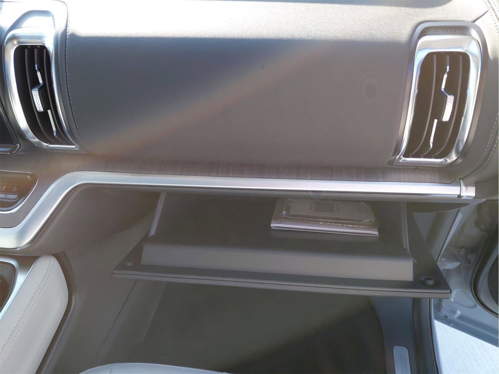 New 2025 Ford Expedition Max Platinum w/ Platinum Ultimate Package image 16