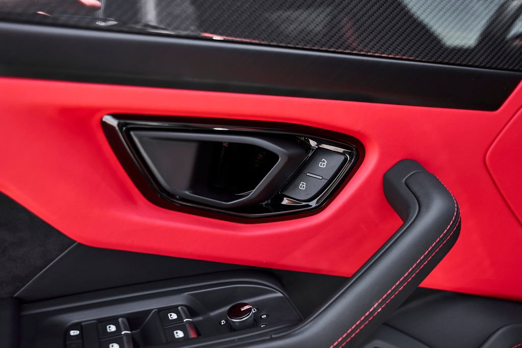 Used 2023 Lamborghini Urus S AWD/4WD image 33