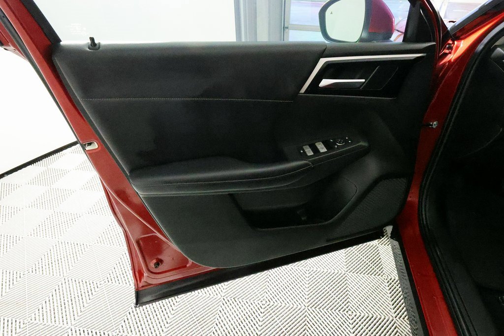 Used 2022 Mitsubishi Outlander SE image 17