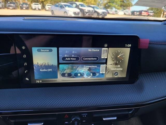 New 2025 Nissan Kicks SR w/ Illumination Package image 8