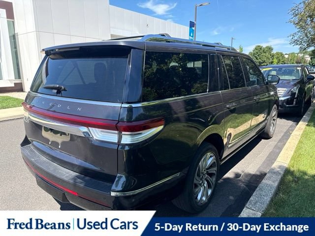 Used 2023 Lincoln Navigator L Reserve AWD/4WD image 7