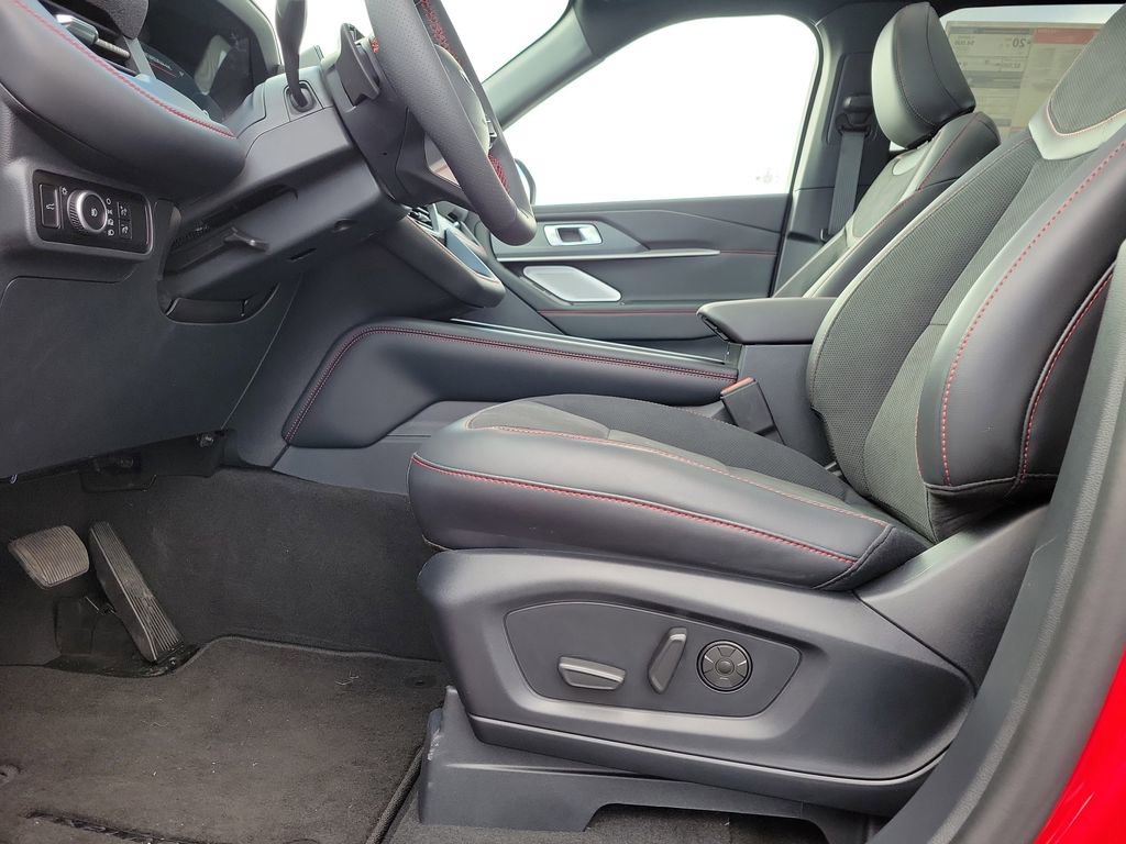 New 2026 Ford Explorer ST w/ Sun And Sound Package image 17