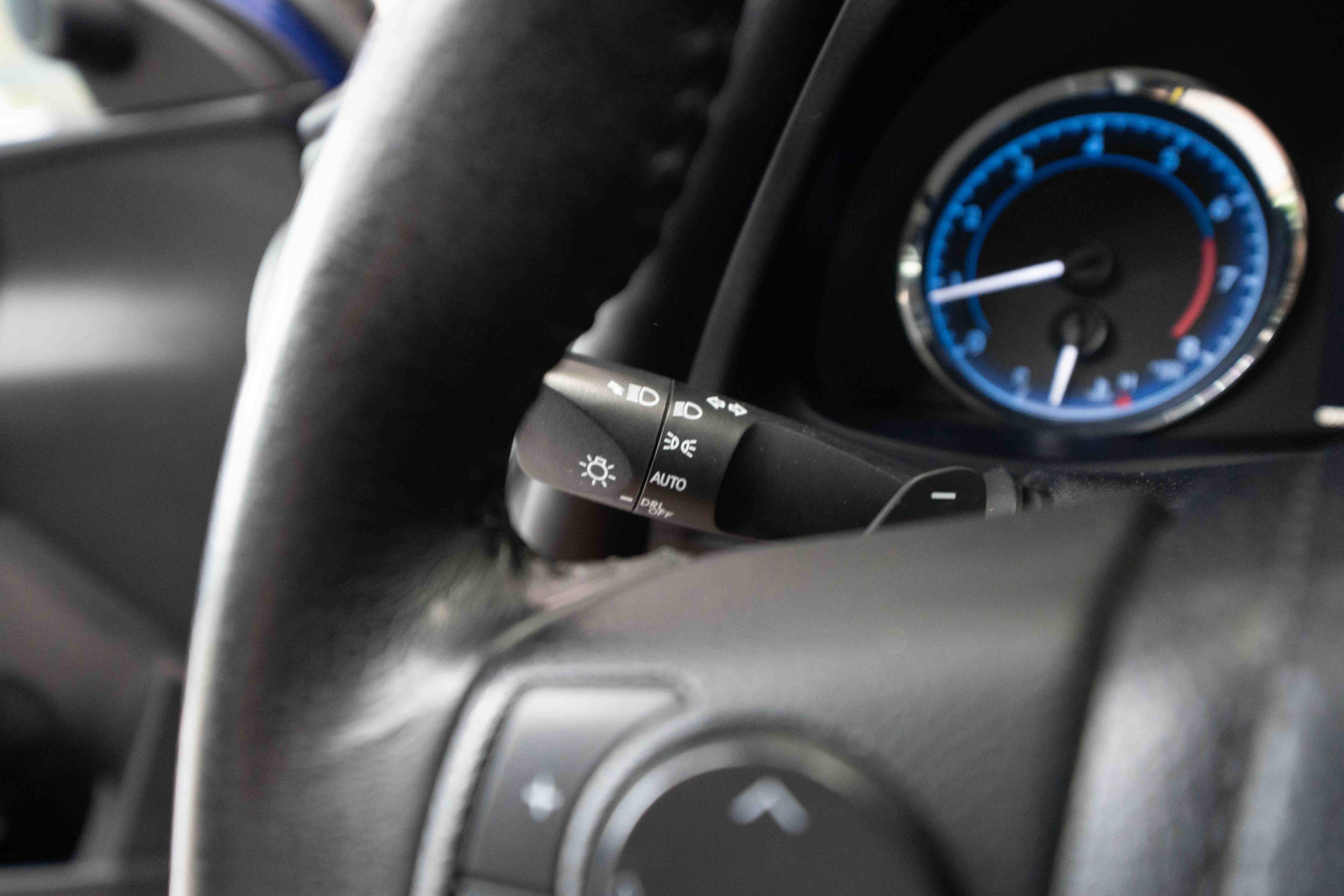 Used 2017 Toyota Corolla SE FWD image 13