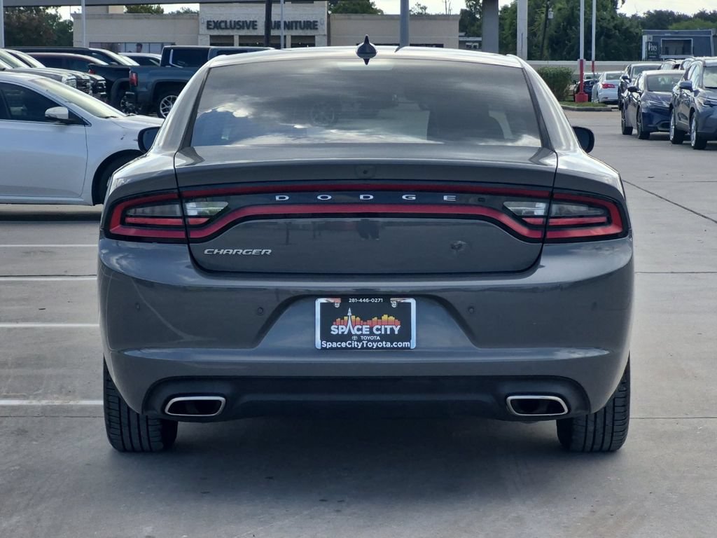 Used 2023 Dodge Charger SXT w/ Cold Weather Package RWD image 5