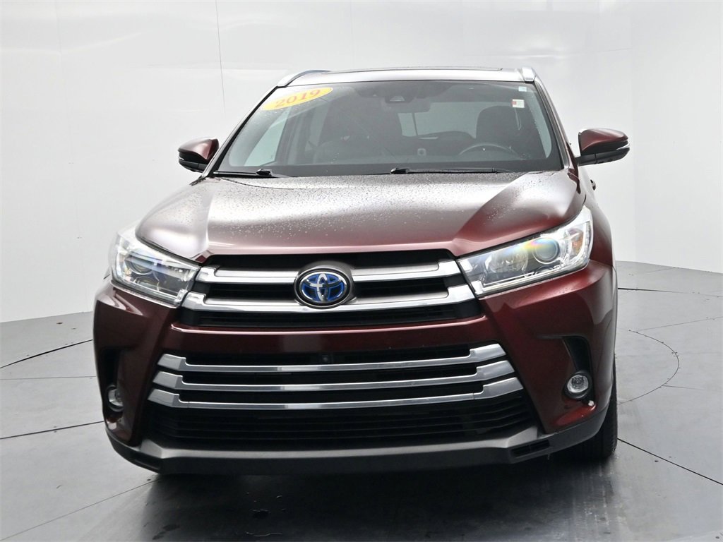 Used 2019 Toyota Highlander Limited Platinum image 3